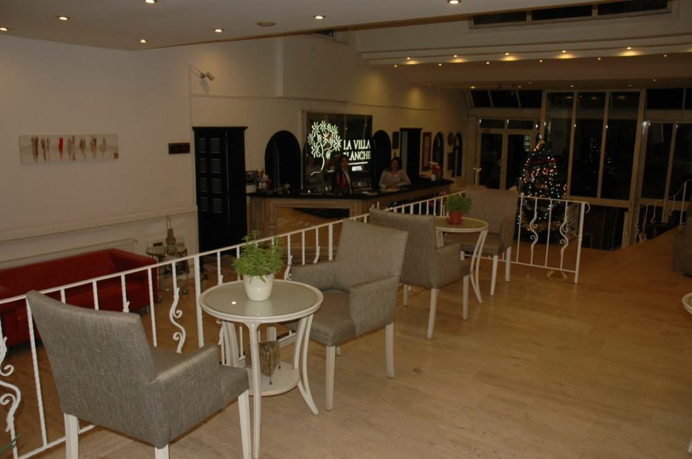 Blanche & Garden Pool מלון 3*